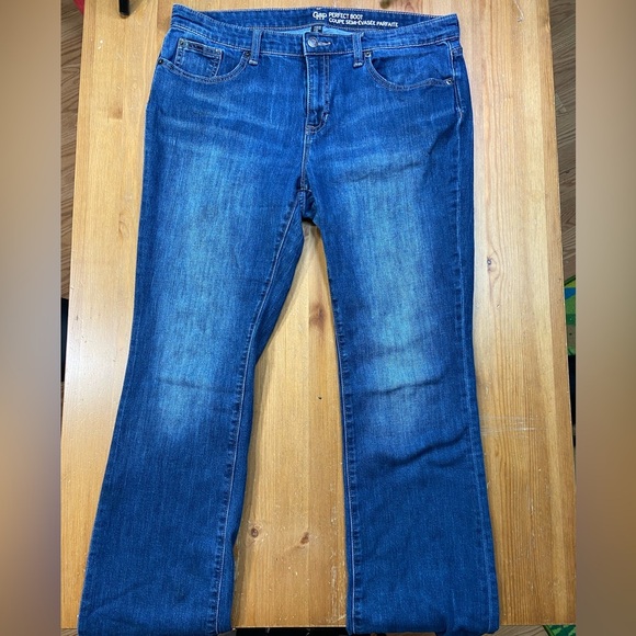 Gap Deep Blue Bootcut Jeans - Picture 1 of 8